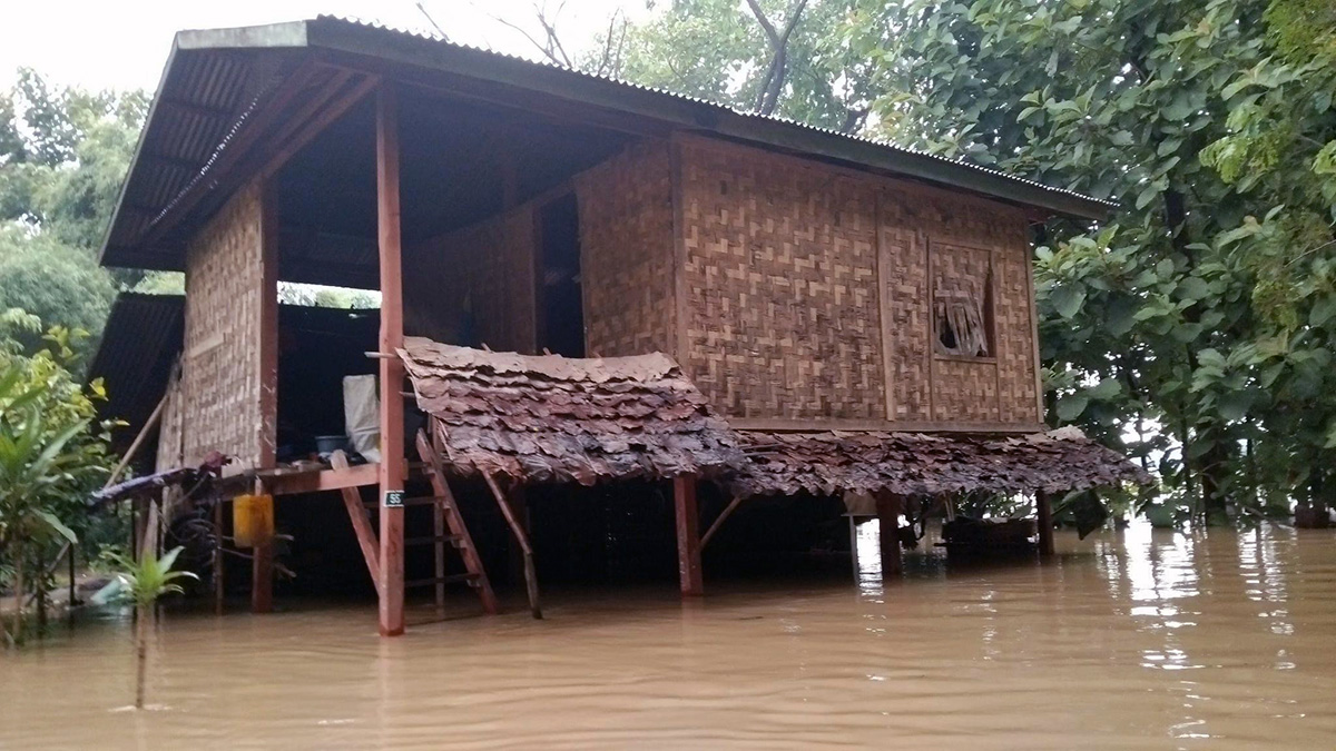 Fooding in Taungoo Diocese © CPM. Used with permission.